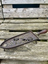 Alte Bügeleisen Ablage