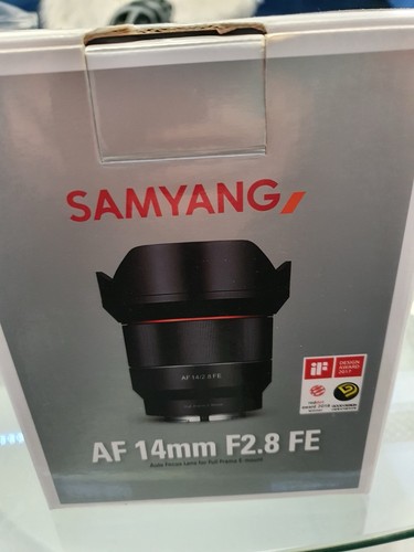 Samyang 14mm 8 - af, fe