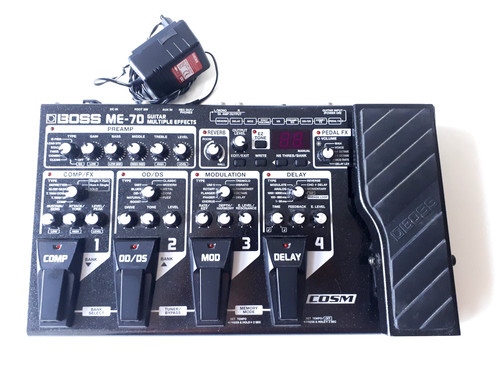 Boss guitar multiple - me,