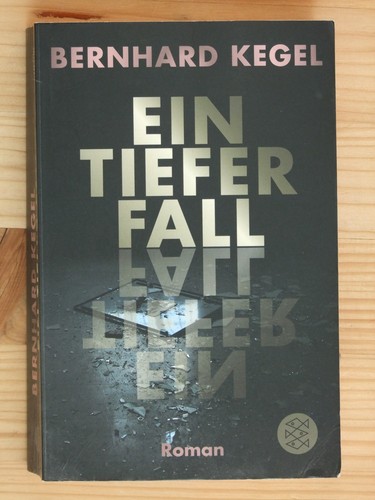 Buch ein tiefer fall - tiefer, fall"