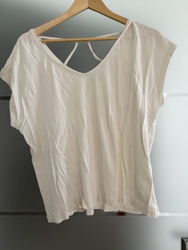 Shirt mit rückendetails - t-shirt,