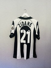 Juventus Home Football Shirt