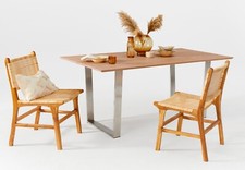 Esstisch Kernbuche hell geölt Schweizer Kante Edelstahl-Gestell in Trapezform