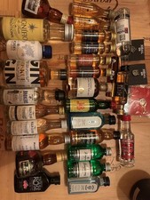 25 Spirituosen Miniaturen, J&B