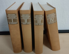 Meyers Universal Lexikon 4 Bände aus  DDR 1981  VEB Bibliographisches Institut