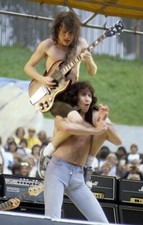 Ac Dc Bon Scott Angus Young