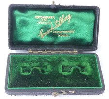 Manschettenknopf Präsentationsetui Samt und Satin gefüttert Enoch Silberg Juwelier York