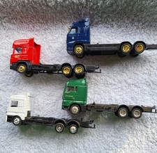 4 x LKW-Fahrgestelle ohne