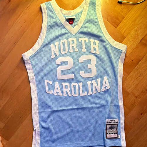 Mitchell ness college vault - mitchell, &