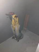 Einscheibenmaschine gebraucht von Numatic in guter Zustand.