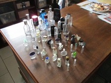 Konvolut leere Parfum Flakons