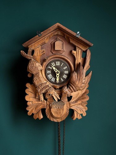 Kuckucksuhr aus holz - kuckucksuhr,