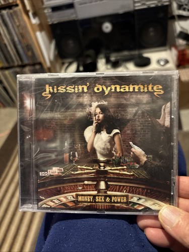 Kissin dynamite money - dynamite-,