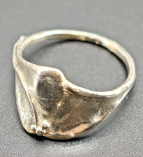 Schöner Design Ring 835