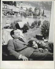 1954 Press Photo Actor Eddie