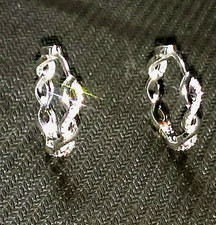 1 paar Stylische runde 925 Silberohrringe mit Zirkonia,im gedrehten Design