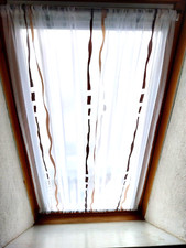 Scheibengardine Dachfenster B 120cm x H 98cm  Spanngardine Weiß Braun Gardine