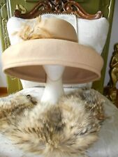 Wollhut Designerhut von AUGUST in Camel Breite Krempe Elegant Ungetragen