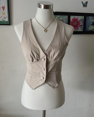 Elegante beigefarbene weste - weste, |