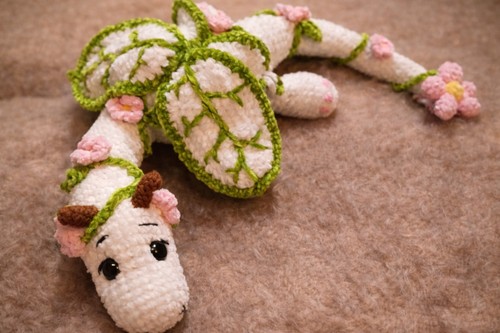 Drache gehäkelt blumen - gehäkelt, blumen-drache