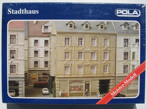 Pola 359 stadthaus mit laden - pola,