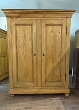 Antiker Schrank Weichholz Kleiderschrank um 1900