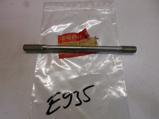 Stehbolzen E935. Suzuki GS