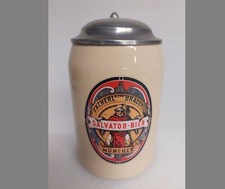 Steinkrug mit Zinndeckel