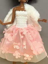 Barbie Kleidung Fashion Blumen