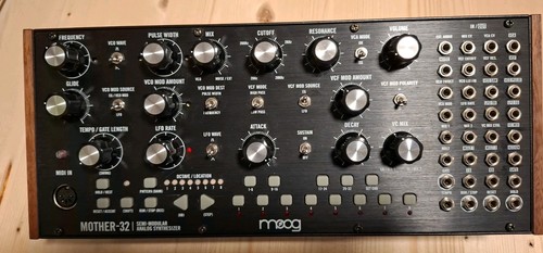 Moog mother - mother-32,