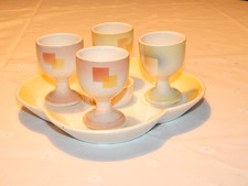 4 Eierbecher + Salzschälchen auf Tablett Wächtersbach Art Deco Spritzdecor