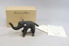 Elefant Spielzeug auf Rädern Filz Steiff mit Fahne & OK (GV275)