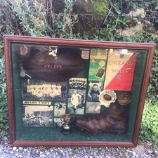 Alte Vitrine Diorama Memorial