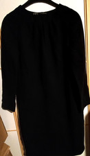 Zara Basic Kleid Langarm  Rundhalsausschnitt Faltendetail schwarz Gr. XS-S  Neu?