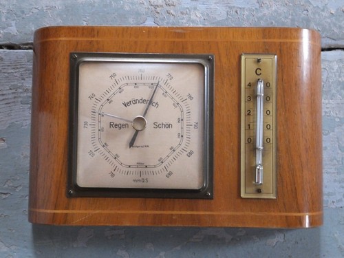 Barometer mit thermometer - mit,