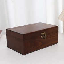 Hölzerne Nähkasten