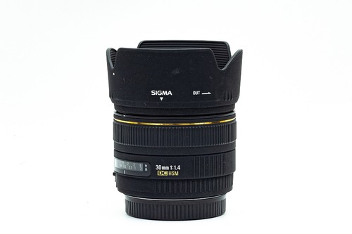 Sigma 30mm hsm - dc,