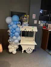 HOCHZEITSSÜSSIGKEITENWAGEN