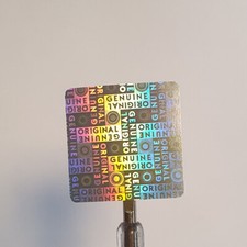 "Genuine" 3D Hologramm Garantiesiegel 25 x 25 mm Sticker silber Siegel Aufkleber