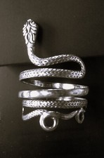 Schlangenarmreif aus 925 Sterlingsilber, Durchmesser 7cm, Höhe 9,5cm, 110 Gramm.