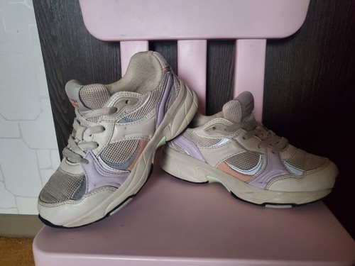 Sportschuhe von zara - sportschuhe,