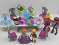 Königs Familie mit festlicher