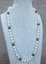 (E07)  Modeschmuck Perlenkette