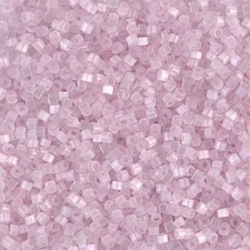 Miyuki Delica beads DB0820 pale rose silk satin 5 gramm