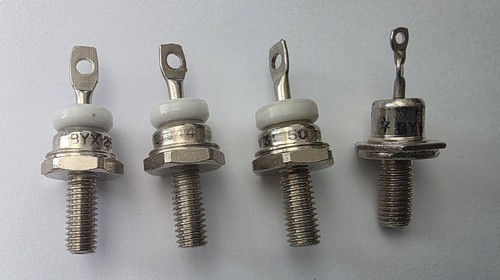 4×