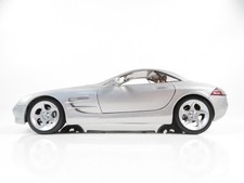 1:18 Maisto Mercedes Benz