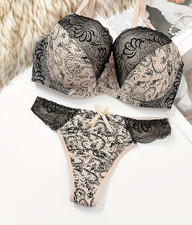 Spitzen Push Up BH + String, Gr. 85 D - neu