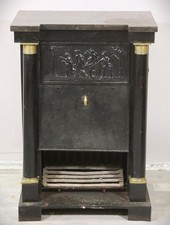 Empire Kaminofen Gusseisen Vollsäulen mit Bronze Zierrat & Marmorplatte um 1800