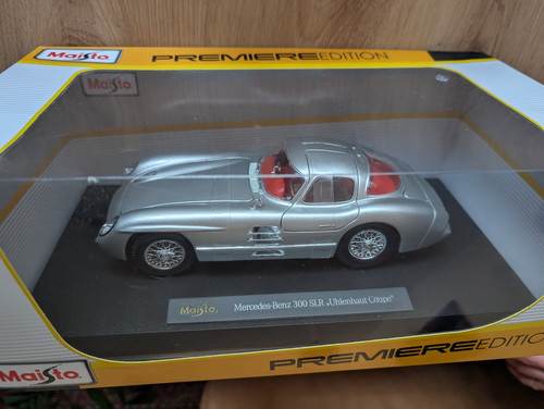 Maisto mercedes benz 300 - maisto, slr
