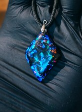 Künstlicher-Blauer-Opal